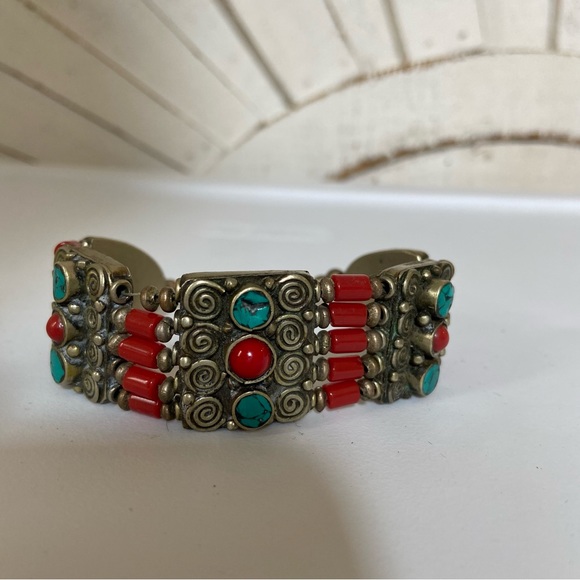 Beautiful bohemian genuine Tibetan beaded bracelet. Turquoise Coral-Jewelry - Picture 2 of 5